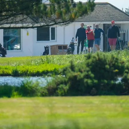 Daire Cosy With Golf & The On Your Doorstep!